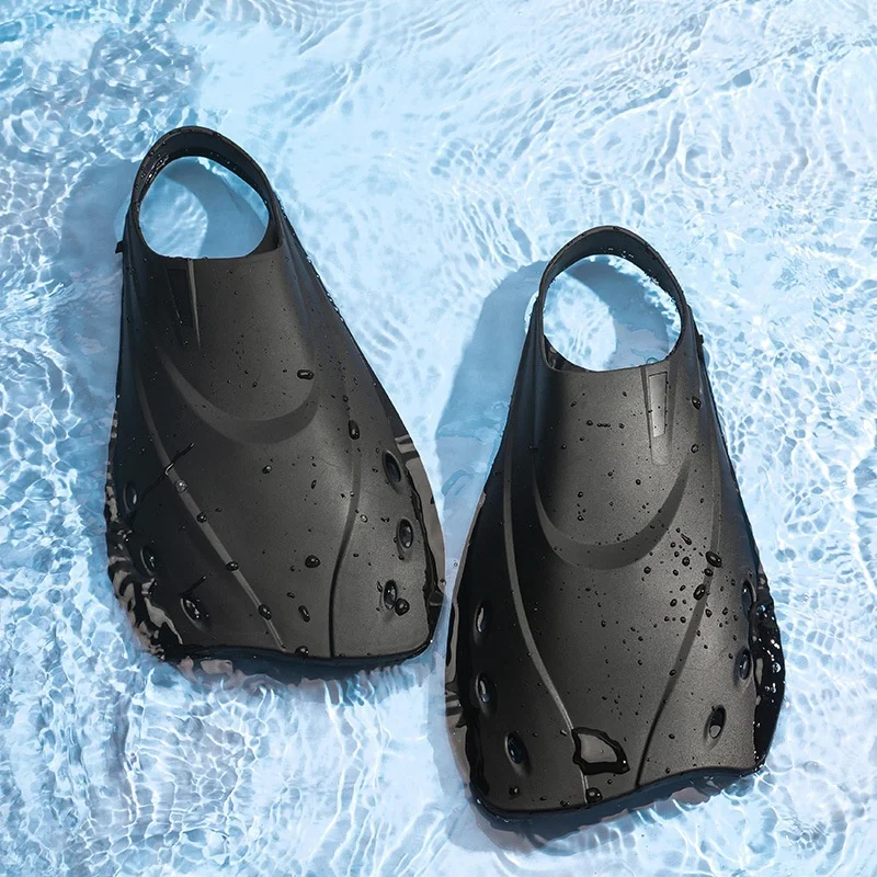 Swim Fin Short Blade - زعانف غوص قصيرة الشفرات من مادة