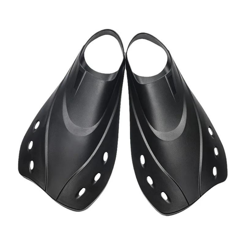 زعانف غوص قصيرة الشفرات من ماد - مراجعة Swim Fin Short Blade وسعره